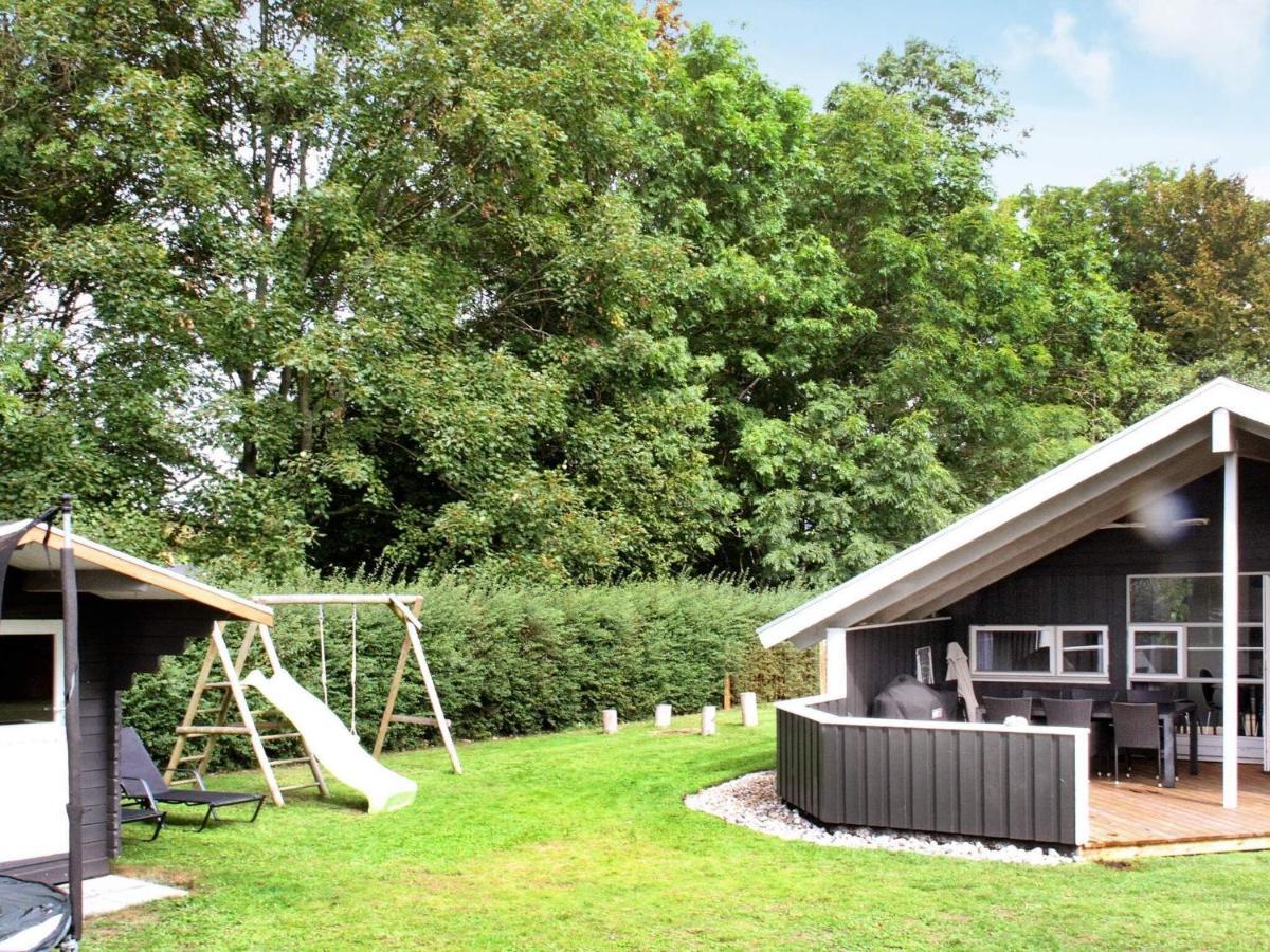 Four-Bedroom Holiday Home In Sydals 4 Vibøge Esterno foto